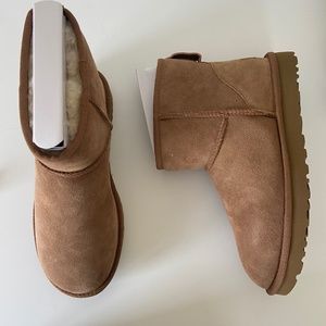 Classic Mini Ugg Boot ll